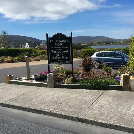 - Ostan Ghob A'choire Hotel